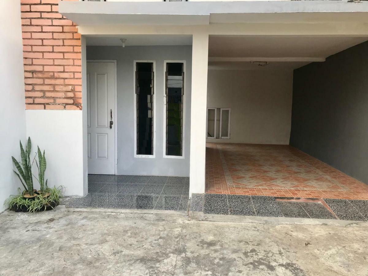 Villa Batu Keluarga Nn Eksteriør billede